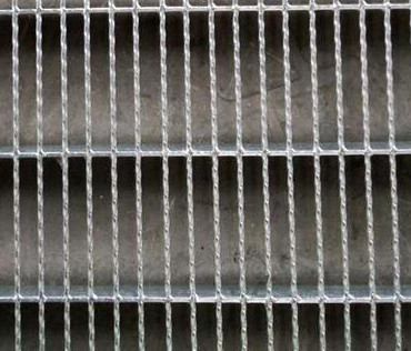 信鴿公棚地網(wǎng)，曬籠網(wǎng)片，漏糞板，賽鴿鴿舍專用地網(wǎng) ，熱鍍鋅地格柵板價格/廠家